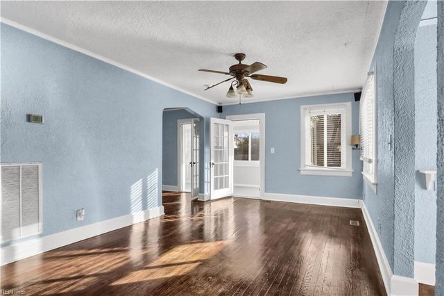 300 Burleigh AVE, Norfolk, VA 23505