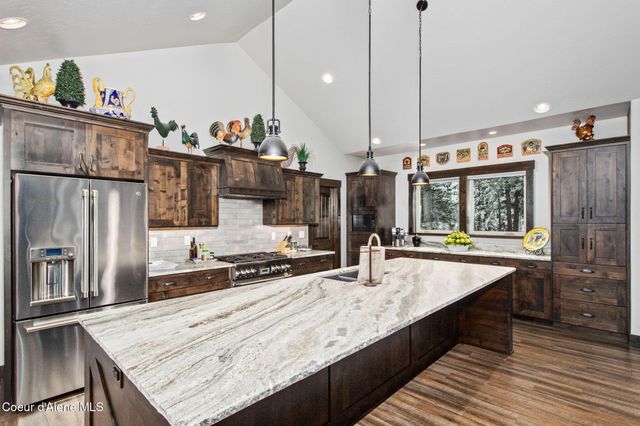 11352 N Enchantment LN, Hayden, ID 83835