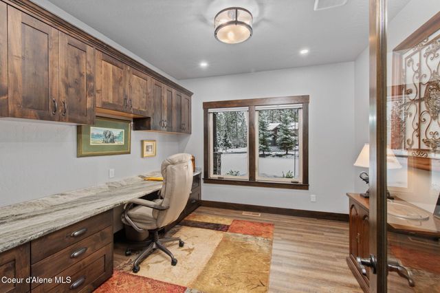 11352 N Enchantment LN, Hayden, ID 83835