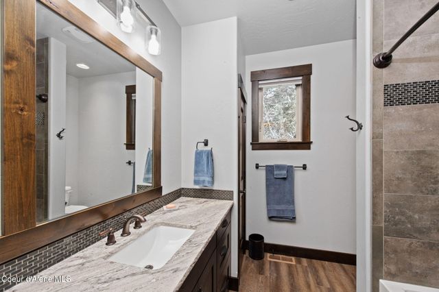 11352 N Enchantment LN, Hayden, ID 83835