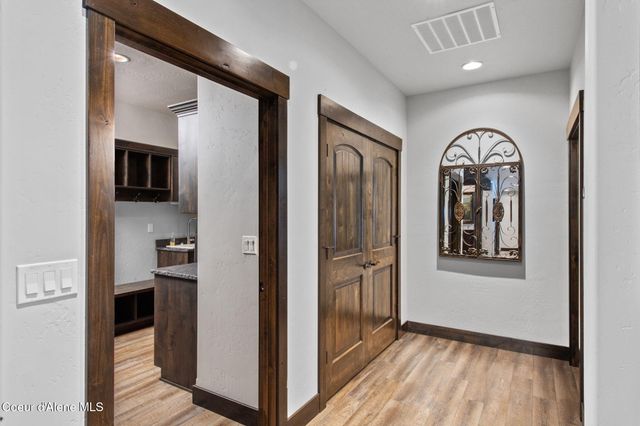 11352 N Enchantment LN, Hayden, ID 83835