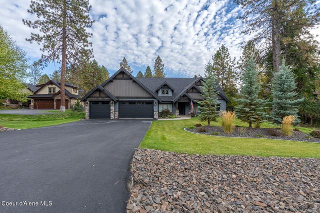 11352 N Enchantment LN, Hayden, ID 83835