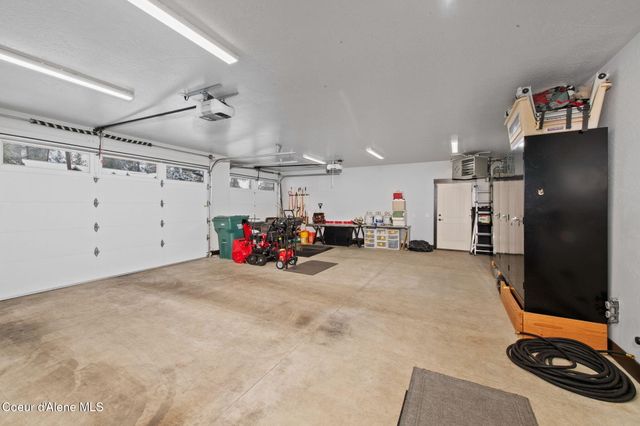 11352 N Enchantment LN, Hayden, ID 83835