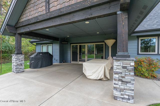 11352 N Enchantment LN, Hayden, ID 83835