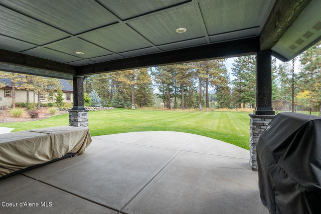 11352 N Enchantment LN, Hayden, ID 83835