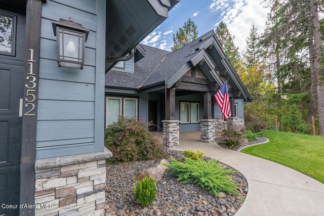 11352 N Enchantment LN, Hayden, ID 83835