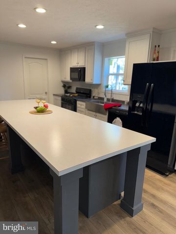 203 BLUE JAY RD, Browns Mills, NJ 08015