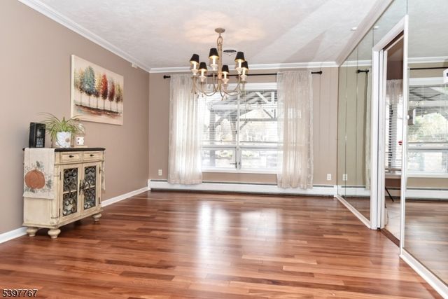 7 Jefferson Pl, Wayne Twp., NJ 07470