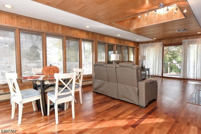 7 Jefferson Pl, Wayne Twp., NJ 07470