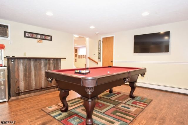 7 Jefferson Pl, Wayne Twp., NJ 07470