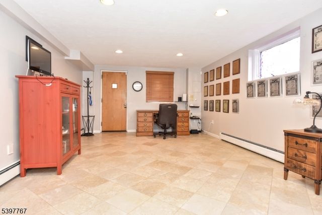 7 Jefferson Pl, Wayne Twp., NJ 07470