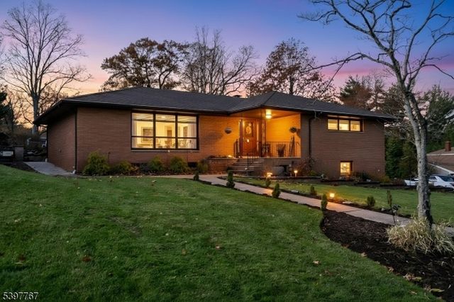 7 Jefferson Pl, Wayne Twp., NJ 07470