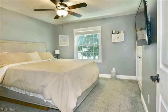 701 Lakeview Drive, Cortland, OH 44410