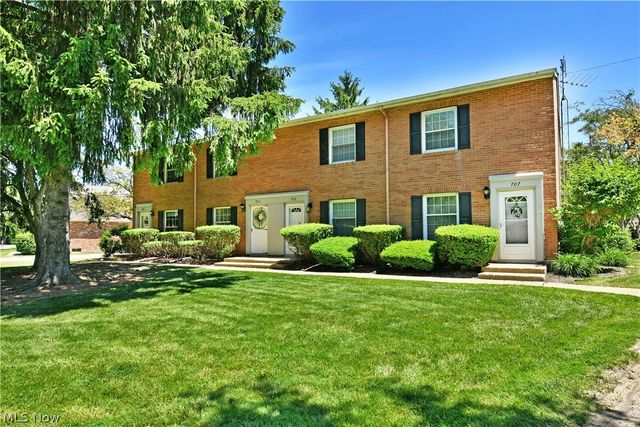 701 Lakeview Drive, Cortland, OH 44410