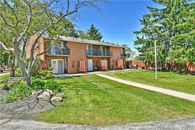 701 Lakeview Drive, Cortland, OH 44410