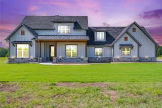 2667 VZ County Road 2720, Wills Point, TX 75169