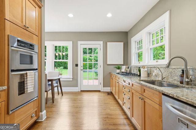 1298 Oxford Road NE, Atlanta, GA 30306