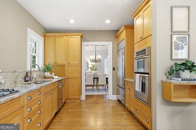 1298 Oxford Road NE, Atlanta, GA 30306
