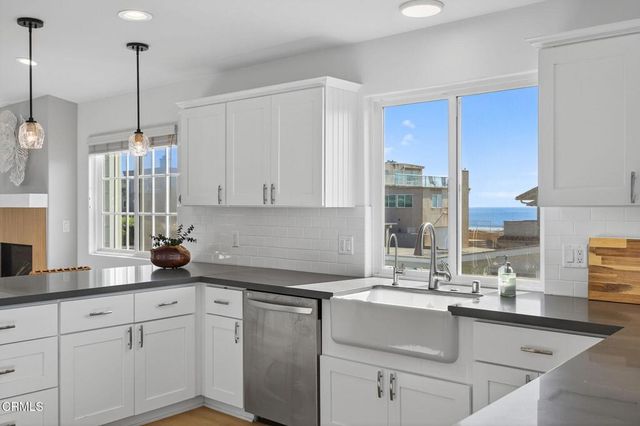 1111 Dover Lane, Ventura, CA 93001