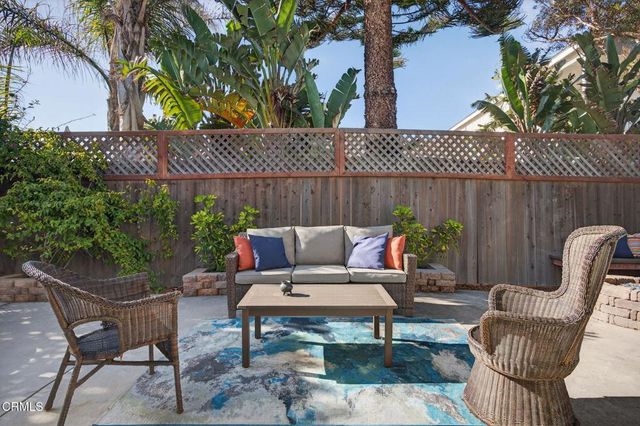 1111 Dover Lane, Ventura, CA 93001