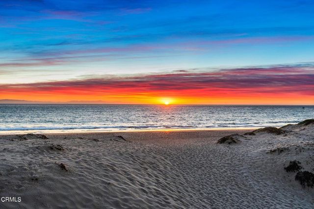 1111 Dover Lane, Ventura, CA 93001