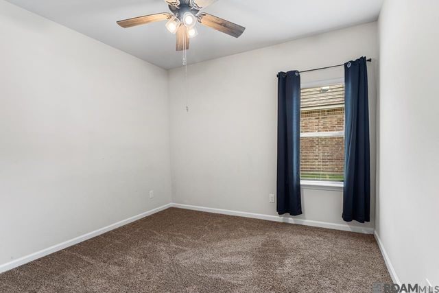 34855 Spring Trails Dr, Walker, LA 70785