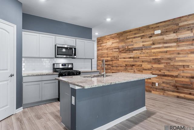34855 Spring Trails Dr, Walker, LA 70785