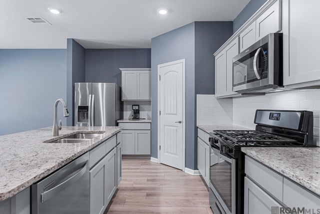 34855 Spring Trails Dr, Walker, LA 70785