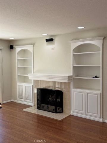 901 Hyde Court, Costa Mesa, CA 92626