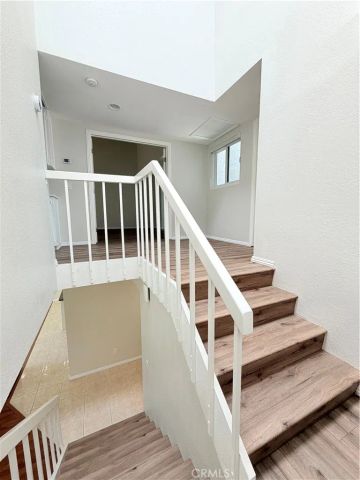 901 Hyde Court, Costa Mesa, CA 92626