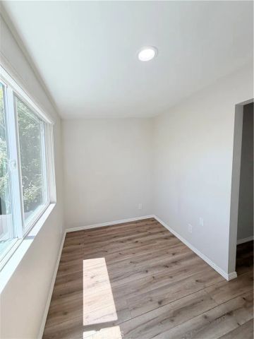 901 Hyde Court, Costa Mesa, CA 92626