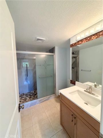 901 Hyde Court, Costa Mesa, CA 92626