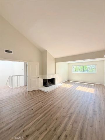901 Hyde Court, Costa Mesa, CA 92626
