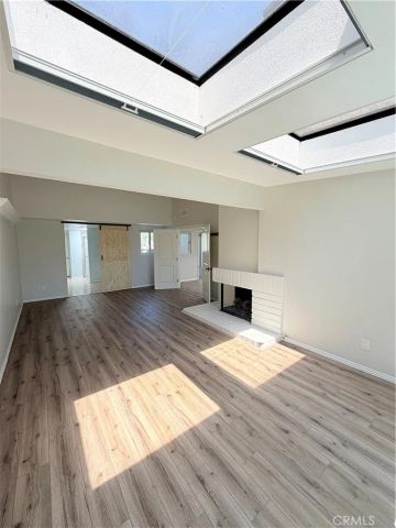 901 Hyde Court, Costa Mesa, CA 92626