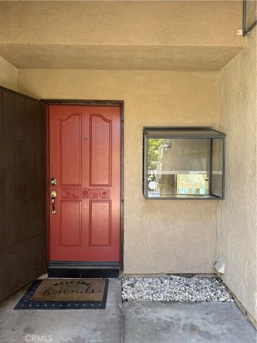 901 Hyde Court, Costa Mesa, CA 92626