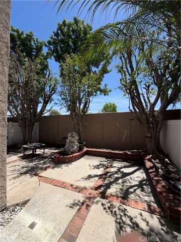 901 Hyde Court, Costa Mesa, CA 92626