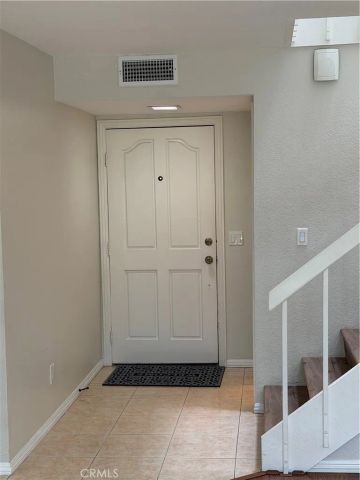 901 Hyde Court, Costa Mesa, CA 92626