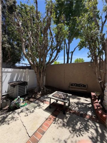 901 Hyde Court, Costa Mesa, CA 92626