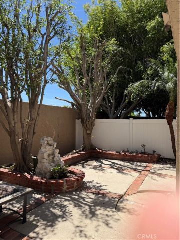901 Hyde Court, Costa Mesa, CA 92626