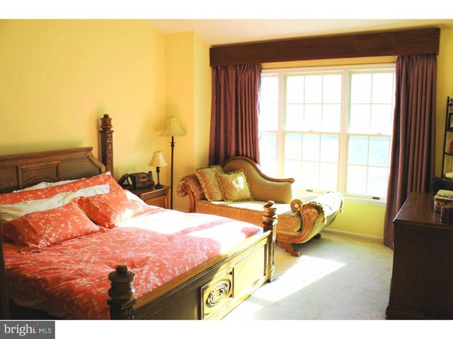 25 BENJAMIN RUSH LN, Princeton, NJ 08540