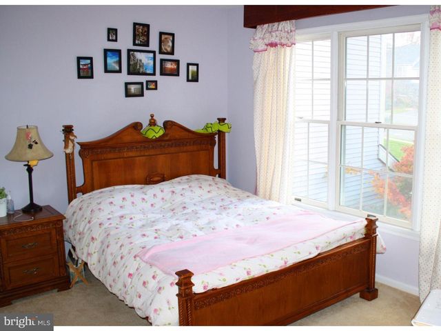 25 BENJAMIN RUSH LN, Princeton, NJ 08540