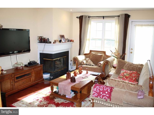 25 BENJAMIN RUSH LN, Princeton, NJ 08540