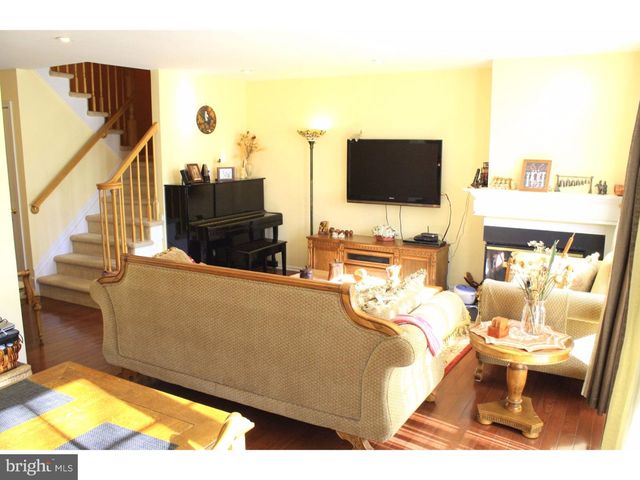 25 BENJAMIN RUSH LN, Princeton, NJ 08540