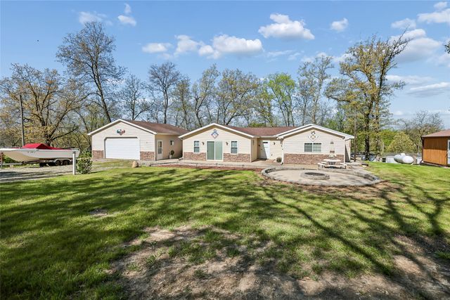 109 Bramble Drive, Montezuma, IA 50171