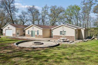 109 Bramble Drive, Montezuma, IA 50171