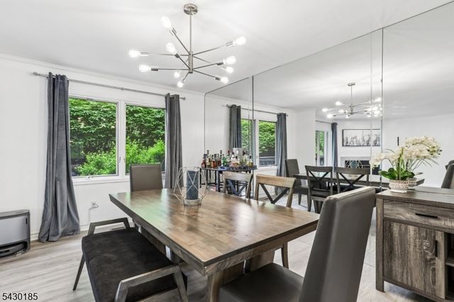 10 Fells Manor Rd, Caldwell Boro Twp., NJ 07006