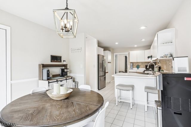 10 Fells Manor Rd, Caldwell Boro Twp., NJ 07006