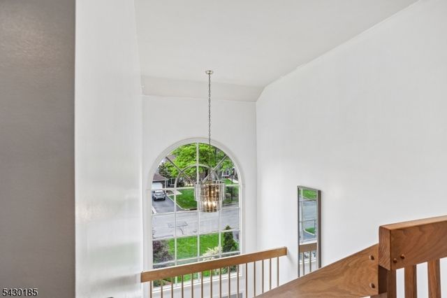 10 Fells Manor Rd, Caldwell Boro Twp., NJ 07006
