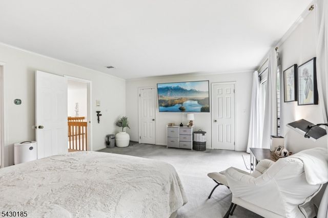 10 Fells Manor Rd, Caldwell Boro Twp., NJ 07006