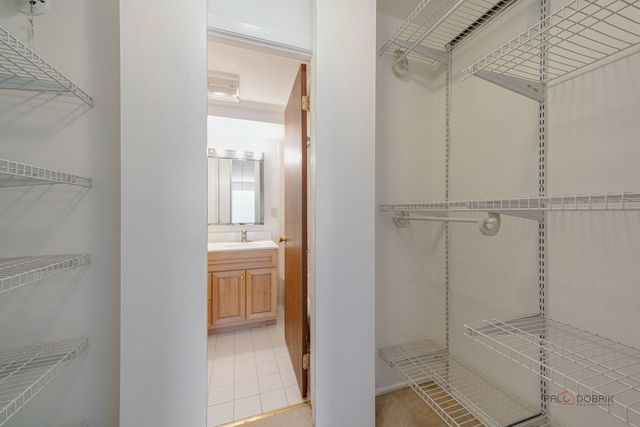 6330 Lincoln Avenue 2A, Morton Grove, IL 60053